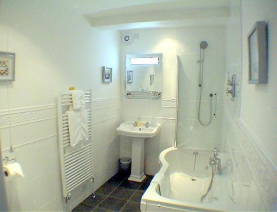 The Three Cocks Coaching Inn Glasbury Номер фото